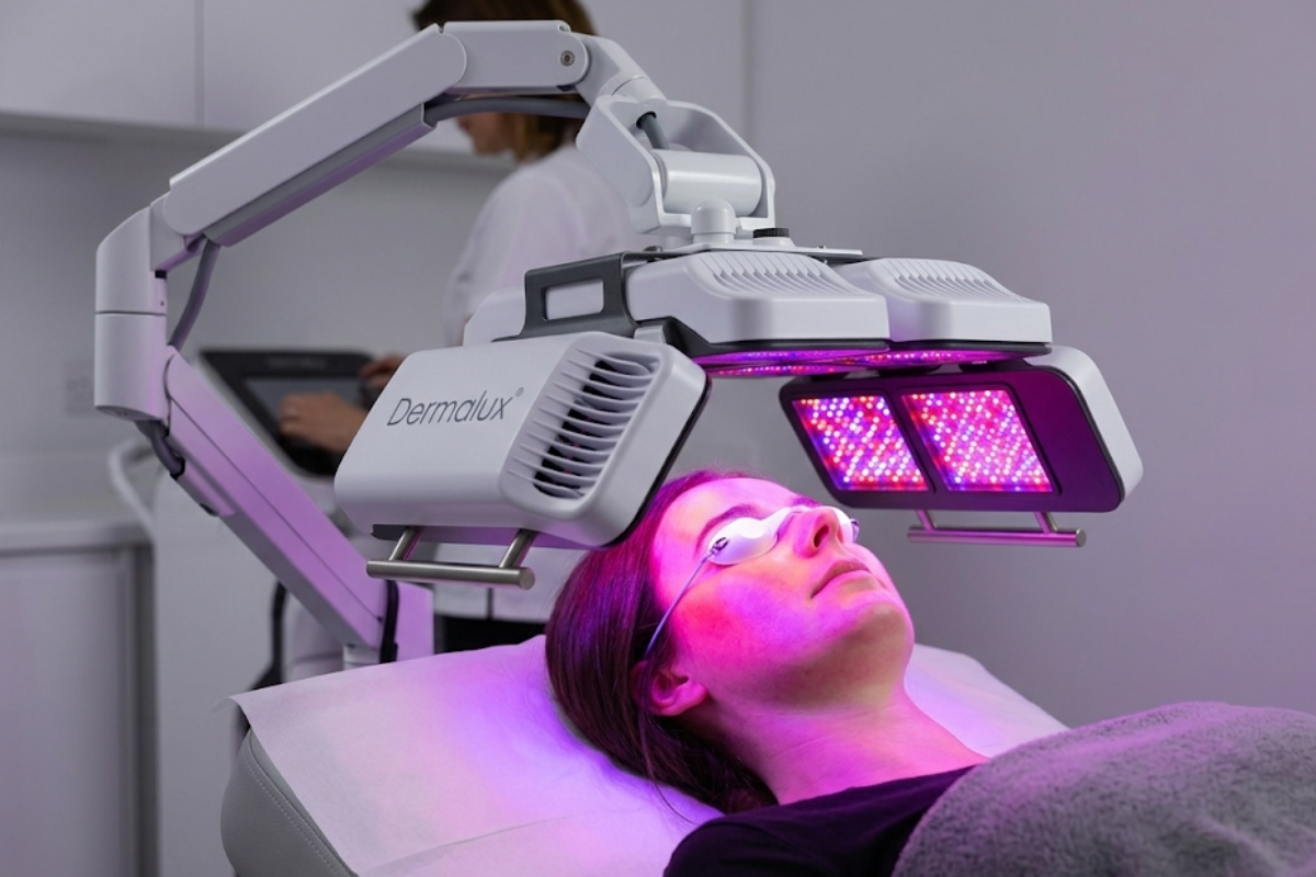 Dermalux Triwave LED phototherapy device, Victoria Park Clinic London
